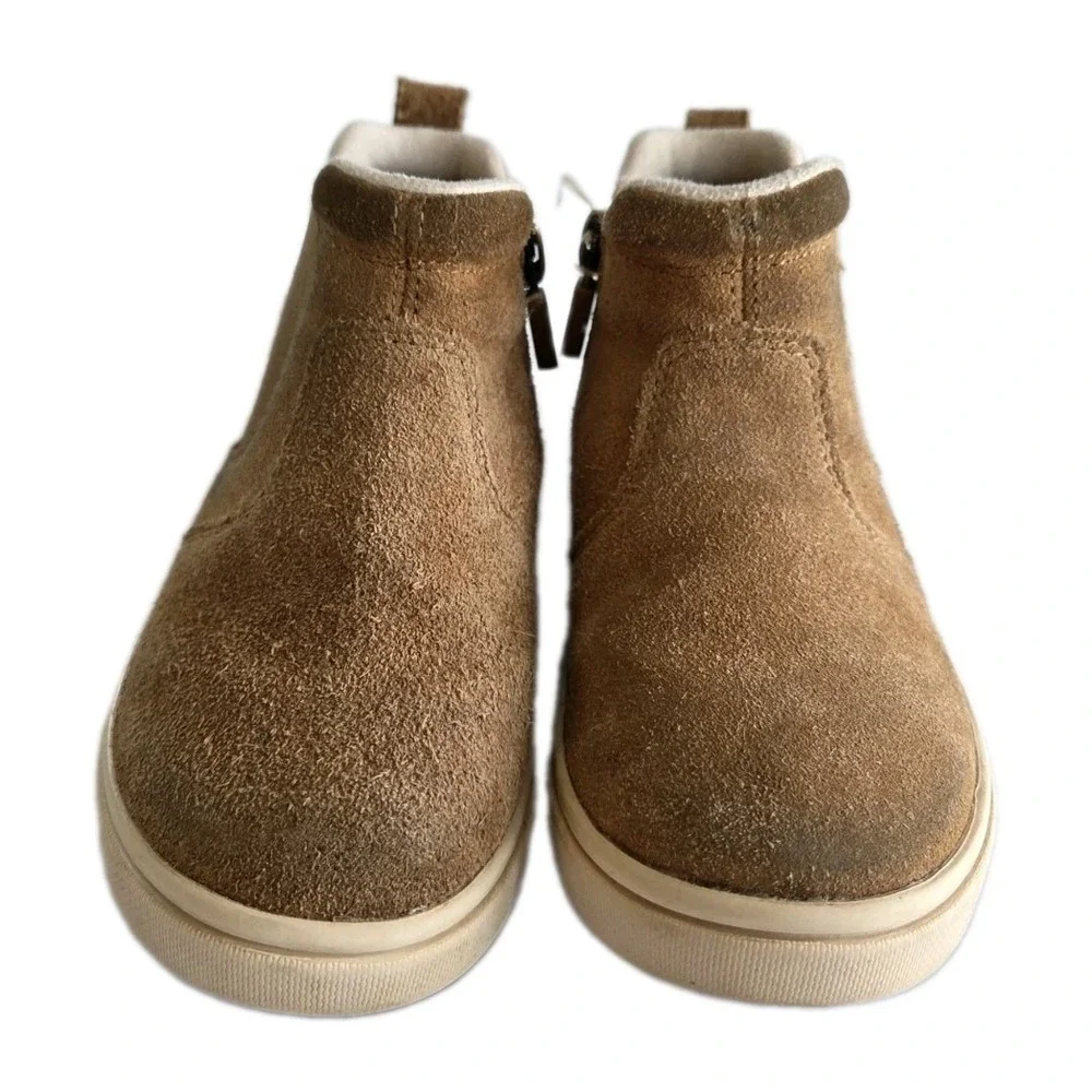UGG suede everyday tan